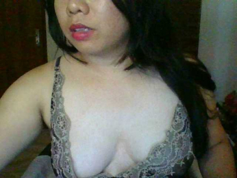 RossyLove webcam model stream image