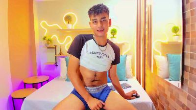 Nix_Peach webcam model stream image