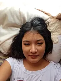 Hellenlin webcam stripchat model stream image