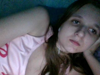 Mila23-1-1 webcam model stream image