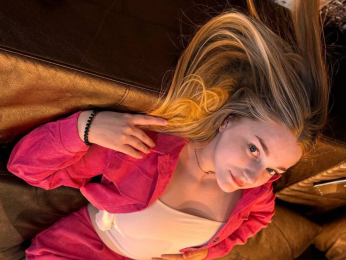 EdinaBurtt webcam model stream image