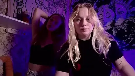 Radiants_two webcam model stream image