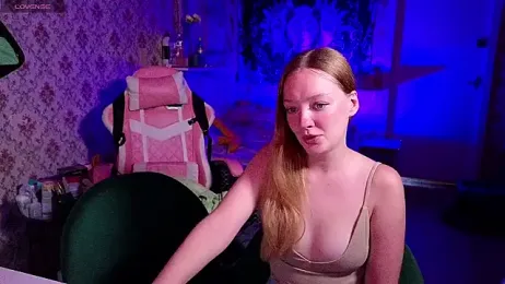 Radiants_two webcam model stream image