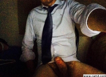 Pad_OBrian webcam model stream image