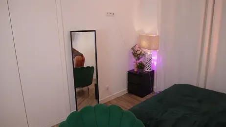 yess_kiki webcam model stream image