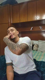 Andrewxxx9 webcam cam4 model stream image