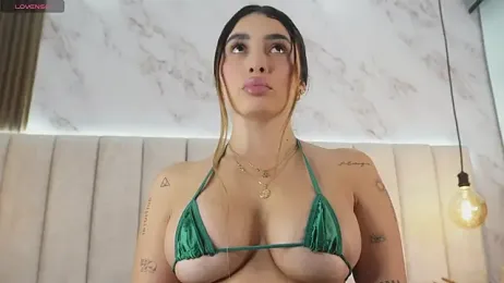 Annyy_Rosse webcam model stream image