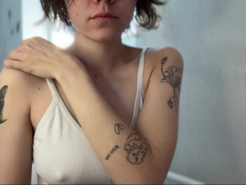 IrmaLai webcam model stream image