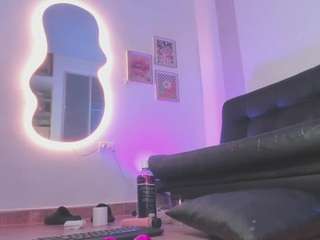 nikkitadragon webcam model stream image