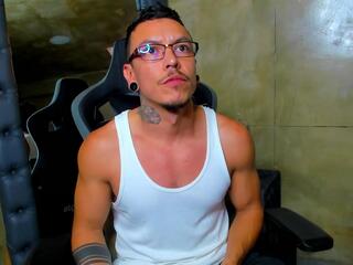 Drizs webcam model stream image