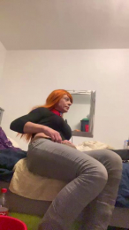 Moniqu3Lov3 webcam cam4 model stream image