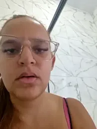 AliceRuivinha2 webcam model stream image