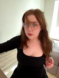 cinnabon_ webcam model stream image