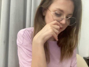 BellaGreymodel webcam bongacams model stream image