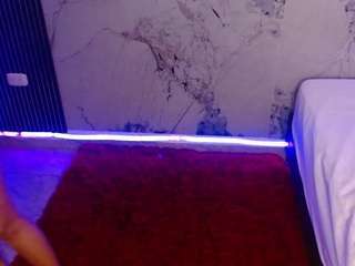 laly-cherry webcam model stream image