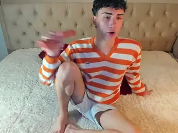 cml0_ webcam stripchat model stream image