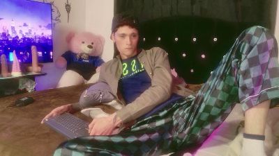 tyler_cat webcam cam4 model stream image