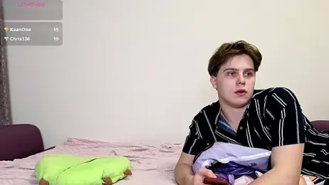 Emily_and_Ilumi webcam stripchat model stream image