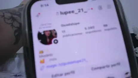 guadalupe21_ webcam model stream image