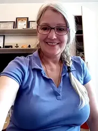 irinamaux webcam model stream image