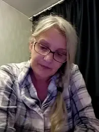 irinamaux webcam model stream image