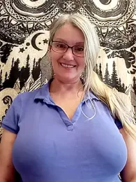 irinamaux webcam model stream image