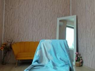 aisharouhi webcam model stream image