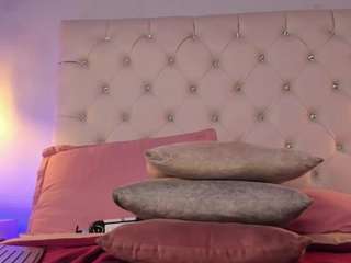 isabella-flowers webcam model stream image