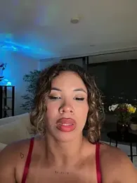Brunettexio webcam model stream image