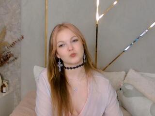 Christie Carti webcam model stream image