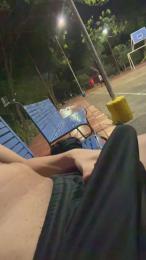 Outdoorsd webcam model stream image