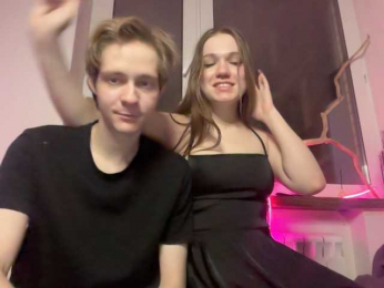 titsDestroy2007 webcam model stream image