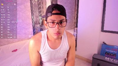 TheoHart webcam model stream image