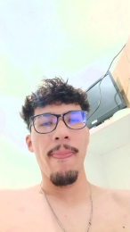reallucasor webcam model stream image