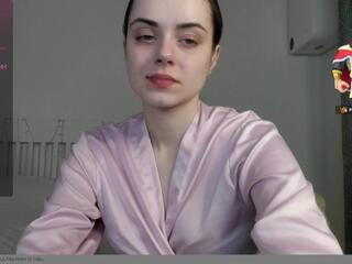 Hustle Babyy webcam model stream image
