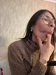 Amby_ambar webcam model stream image