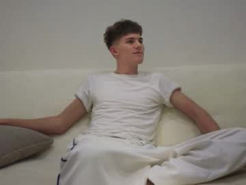 reeves_bae webcam model stream image