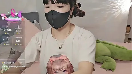 Caryln-Bun webcam stripchat model stream image