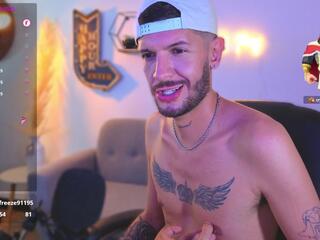 Maxx Cooper webcam model stream image