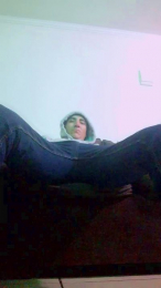 Peneduro198803 webcam model stream image