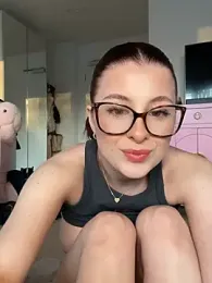 Mia-Minou webcam model stream image