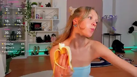 Kara_smalltits webcam model stream image