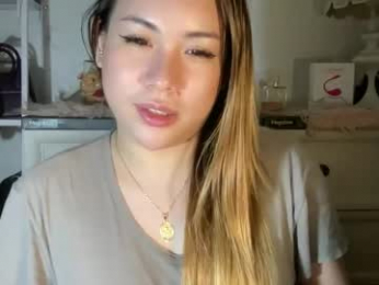 delicious_iya69 webcam model stream image