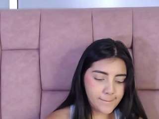 keendall-jenner webcam model stream image