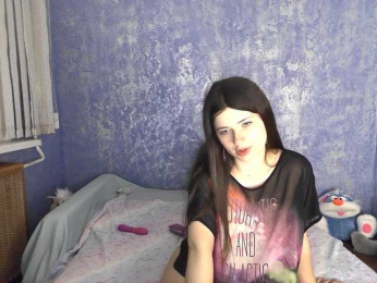 CrystalWaves5 webcam model stream image
