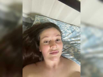 Udrglvka webcam bongacams model stream image