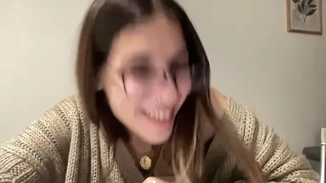Lolykush webcam model stream image