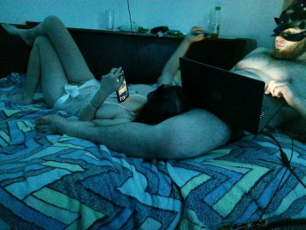 eva-adam2677 webcam bongacams model stream image