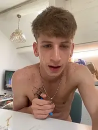 Leonardo0606 webcam model stream image
