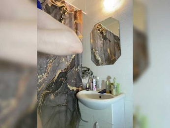 KiraBerht webcam bongacams model stream image